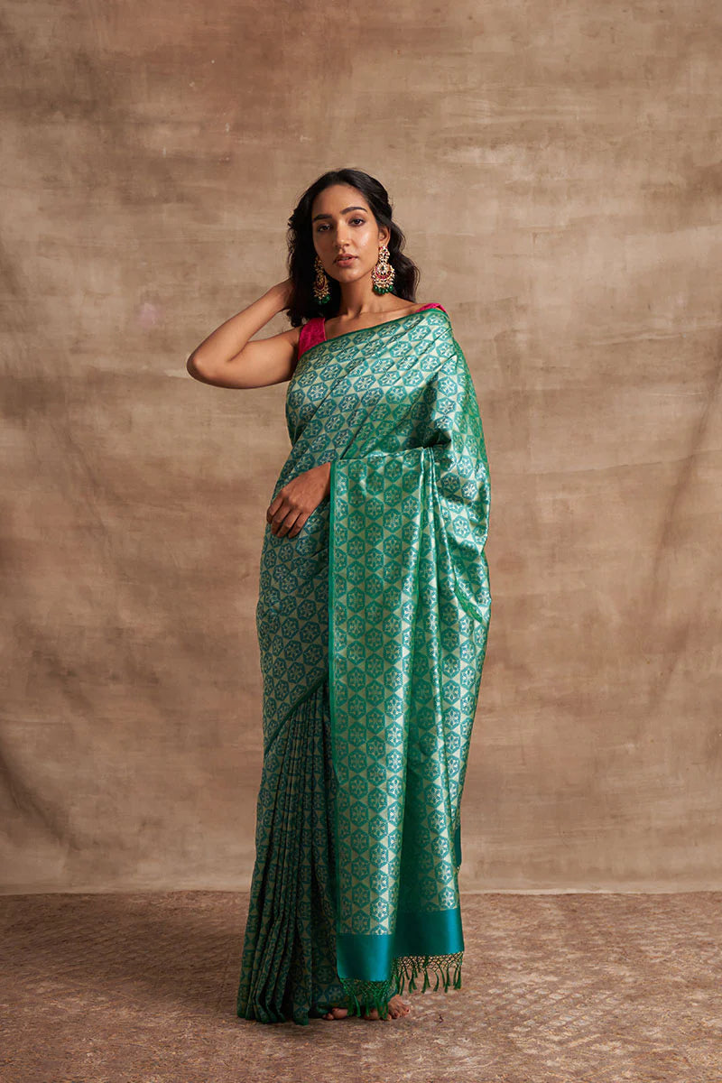 'Husna Firozi' Tanchoi Pure Silk Benarasi Handloom Sari