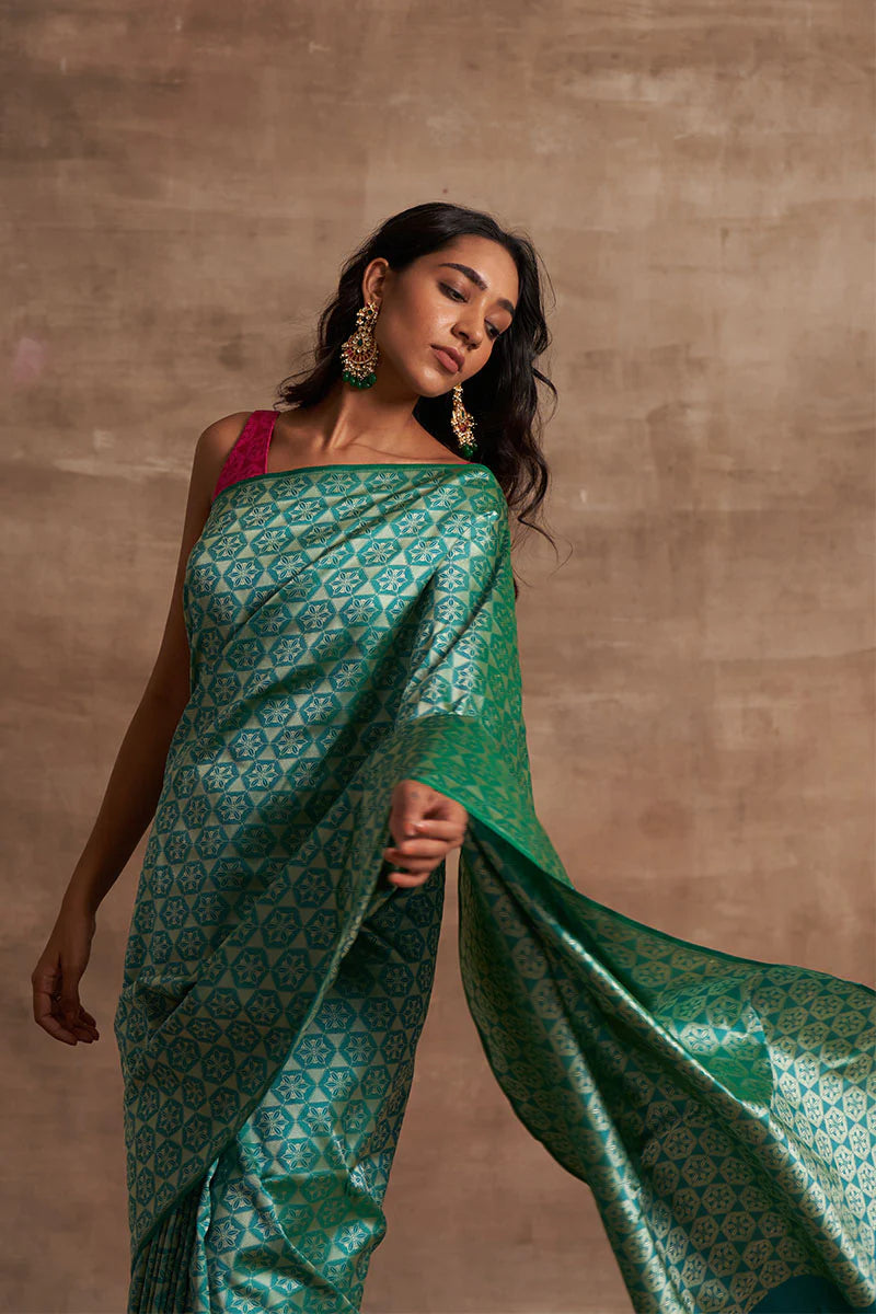 'Husna Firozi' Tanchoi Pure Silk Benarasi Handloom Sari