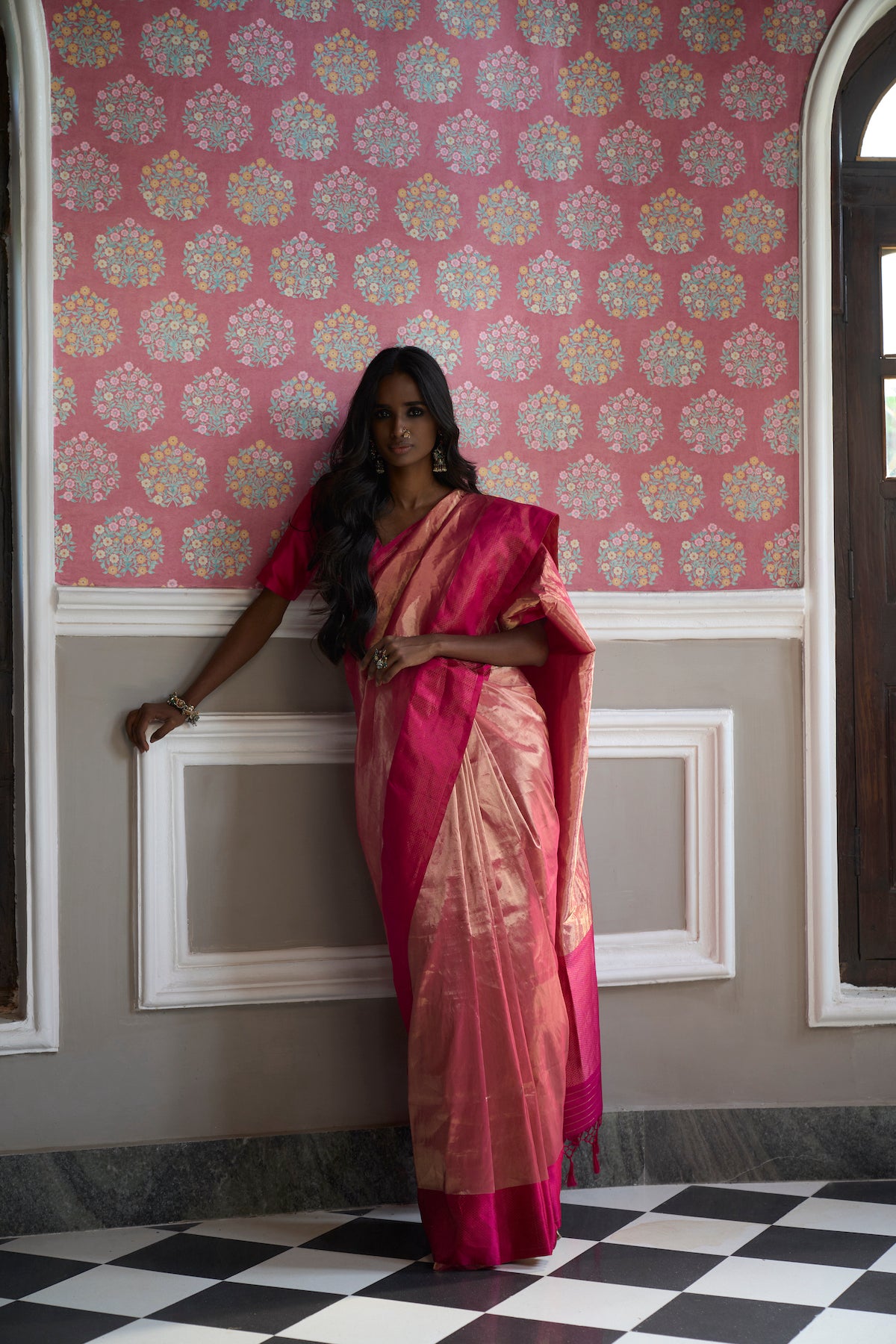 'Jhilmil Rani' Tissue Pure Silk Benarasi Handloom Sari